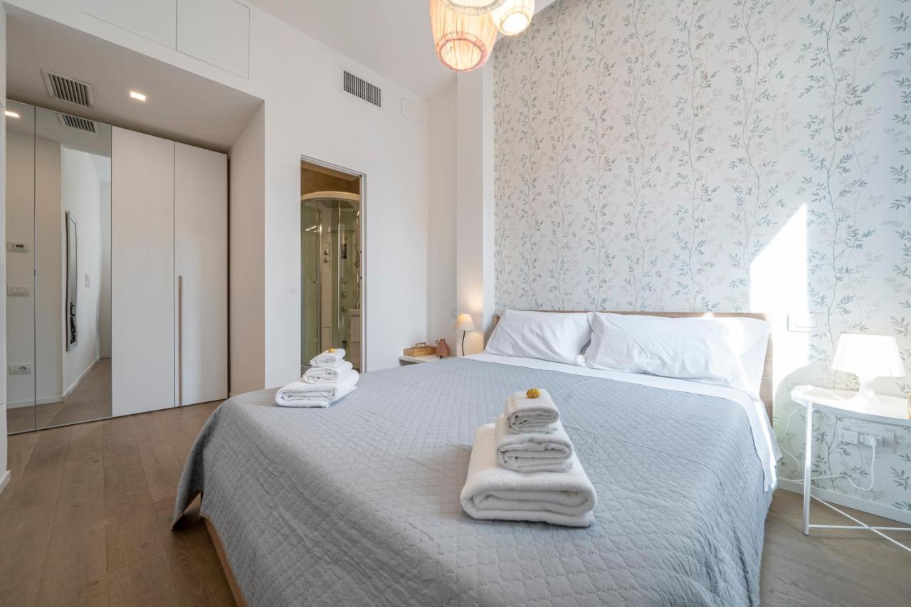 Piazza Maggiore-Luxury Apartment-Elegant Terrace โบโลญญา ภายนอก รูปภาพ