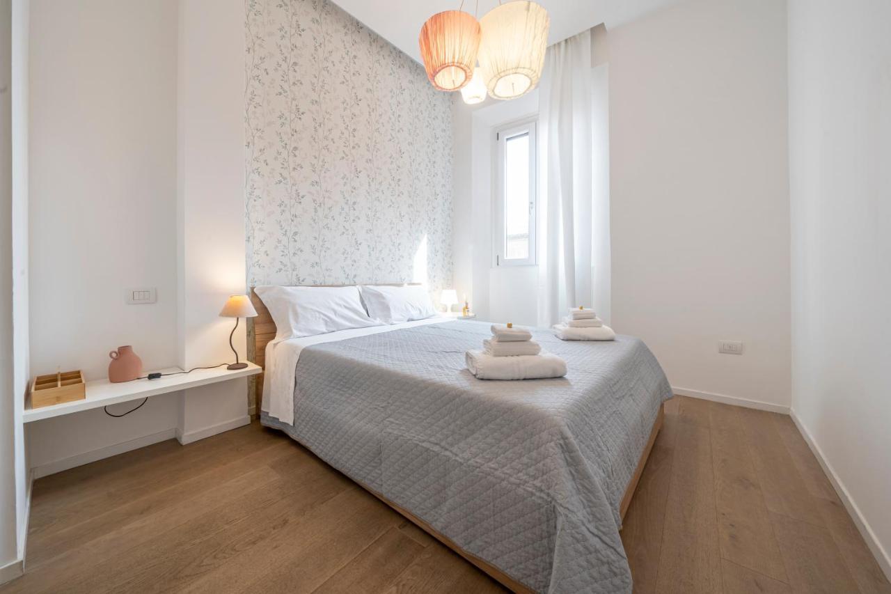 Piazza Maggiore-Luxury Apartment-Elegant Terrace โบโลญญา ภายนอก รูปภาพ