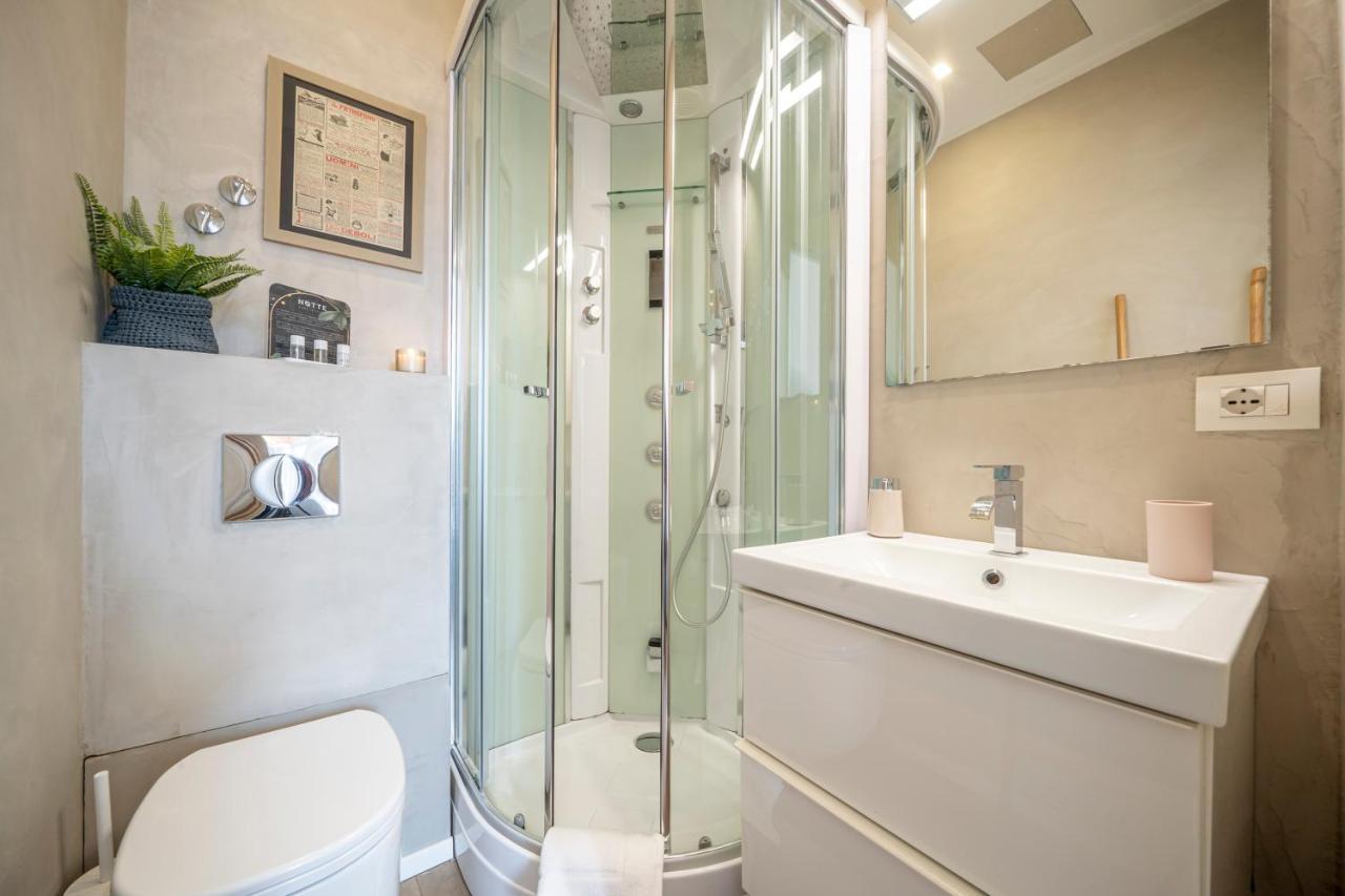 Piazza Maggiore-Luxury Apartment-Elegant Terrace โบโลญญา ภายนอก รูปภาพ